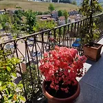 Lauri Hotel Neive
