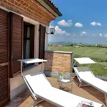 Hotel Lauri Neive