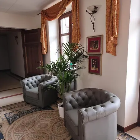 Lauri 3* نيف