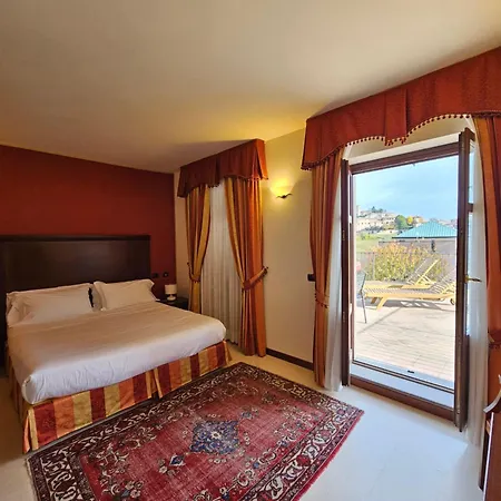 Hotell Lauri Neive