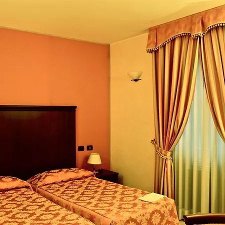 Hotel Lauri 3*